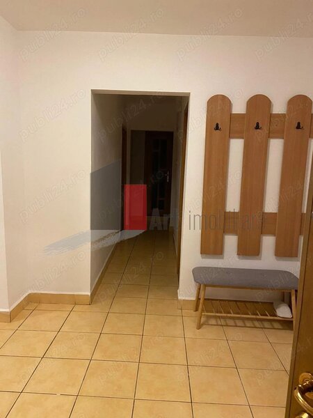 Vanzare apartament 3 camere cu centrala 2 bai Berceni - Oltenitei